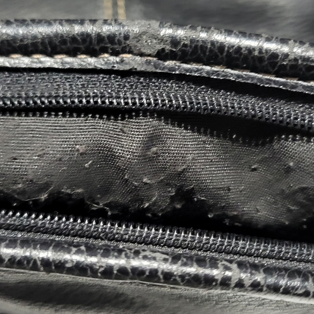 The Sak Black Shoulder Bag - Picture 9 of 9